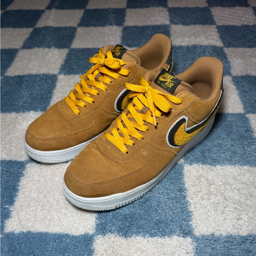 Nike Air Force 1 Low Chenille Swoosh